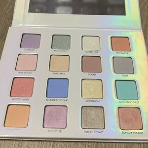 lorac beauties who brunch palette